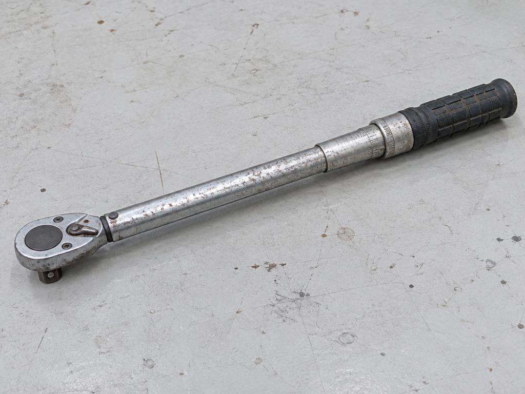 Clé dynamométrique usée